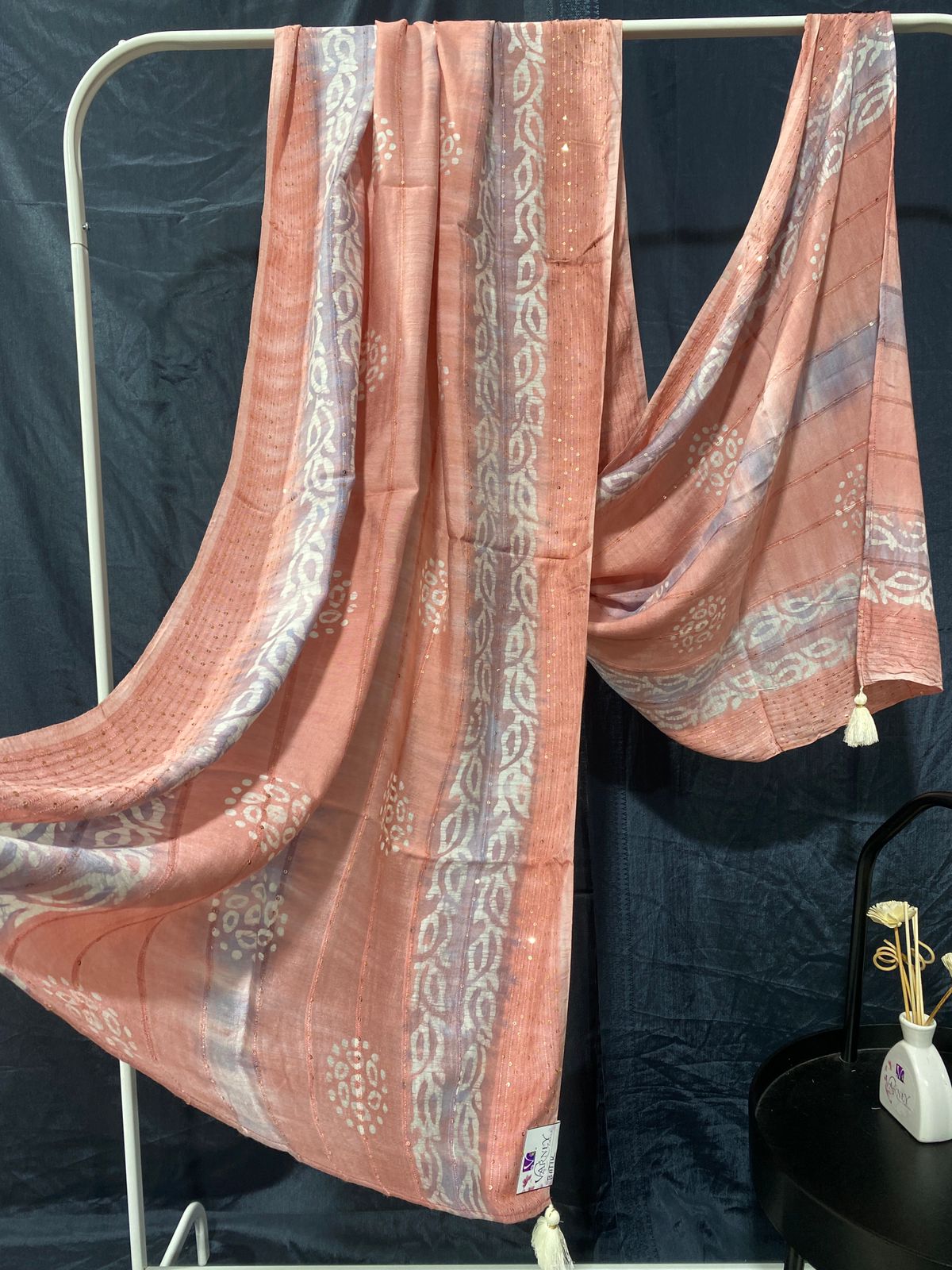 BATIK STOLE DUPATTA (2.3CUT)