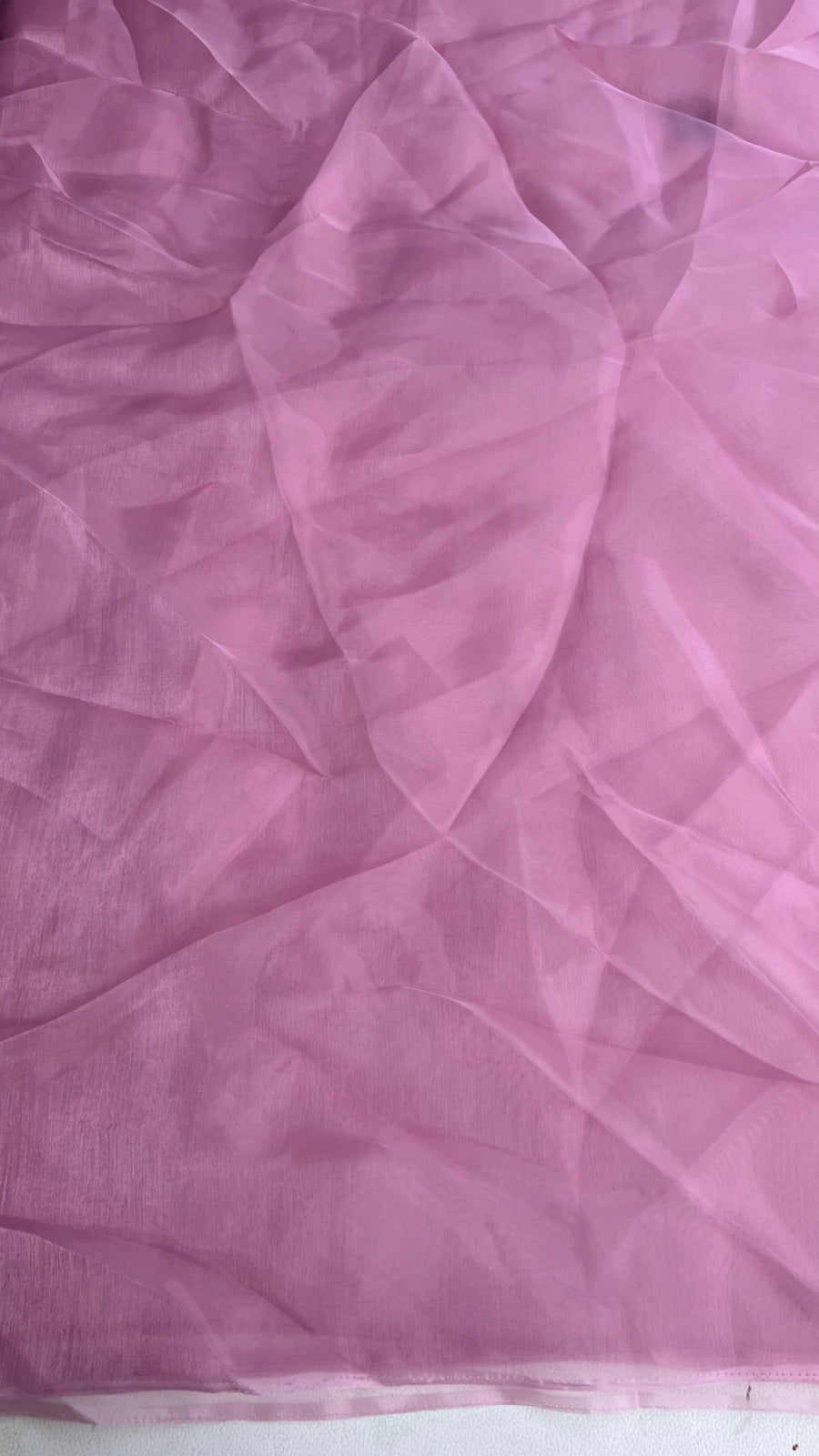 GLASS TISSUE DYED FABRIC