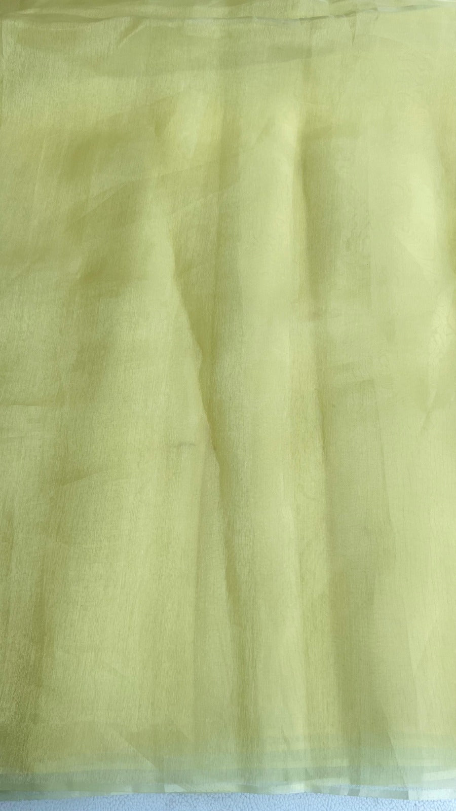 GLASS TISSUE DYED FABRIC